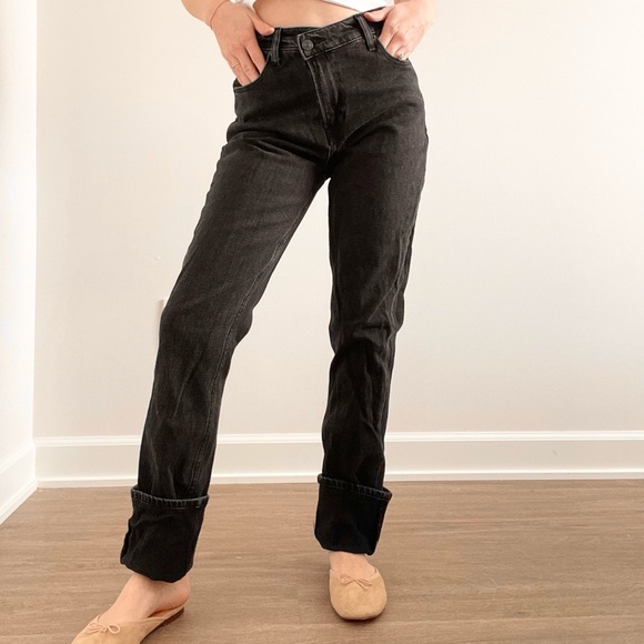 Abercrombie and Fitch Black 90s Ultra High Rise Jeans - Picture 2 of 10